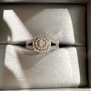 1/2 carat diamond engagement ring 10k white gold